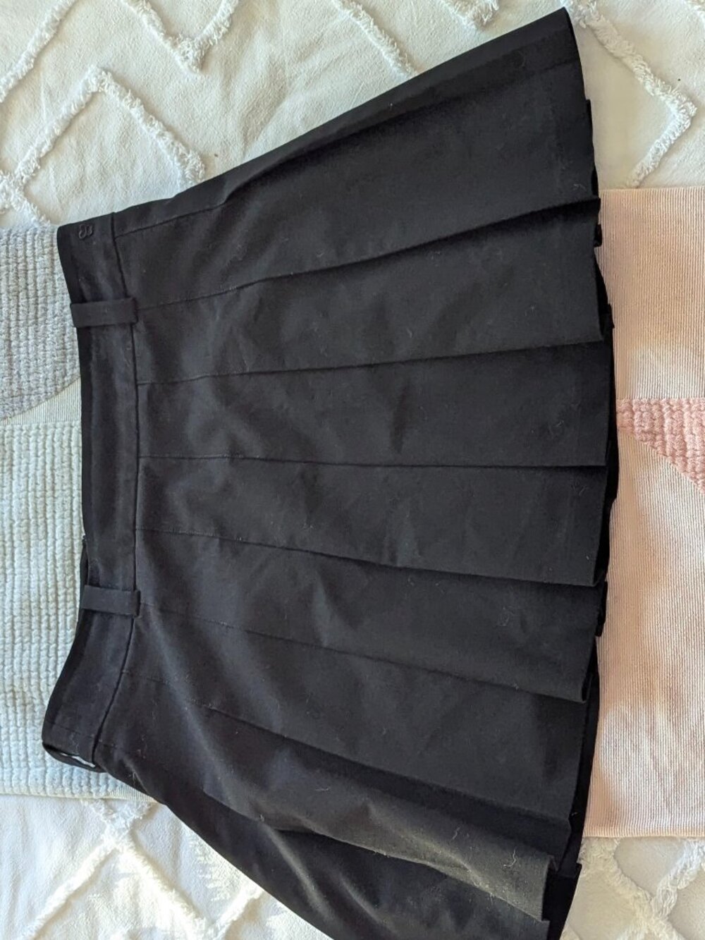 Aritzia Women's Black Skirt